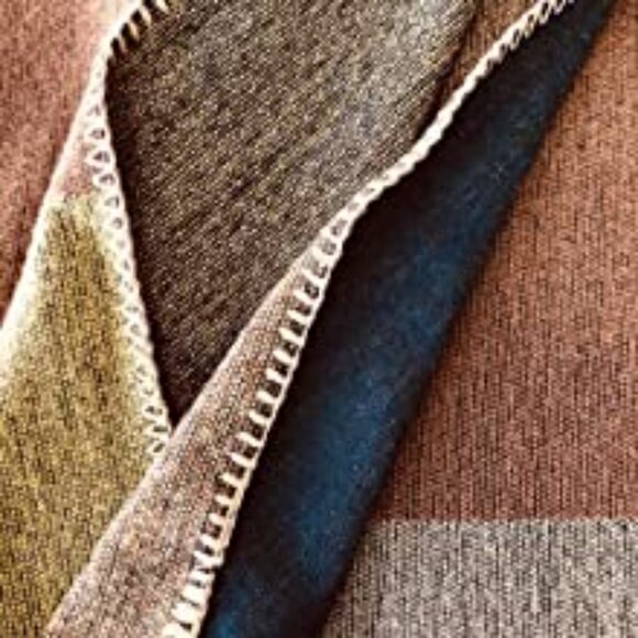 Ilishop Reversible Oversized Poncho Shawl Cardigan - Picture 10 of 10